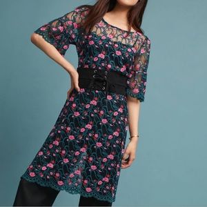 Anthropologie | Floral embroidered tunic